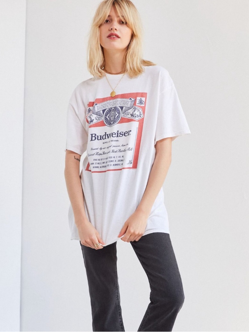 Budweiser White Graphic Tee with Red Logo XS